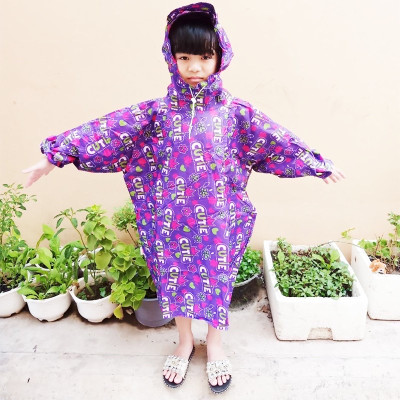 Áo mưa bít trẻ em  từ  1 -  4 tuổi , vải dù  chống thấm  , họa tiết hoạt hình cute  , kèm túi đựng xinh xắn , giao màu ngẫu nhiên