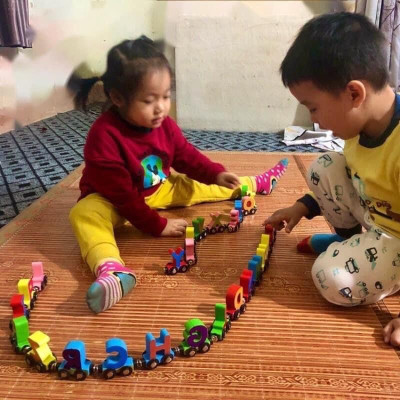 Đoàn tàu kéo số và chữ nam châm, Đồ chơi gỗ giáo dục phát triển trí tuệ cho bé