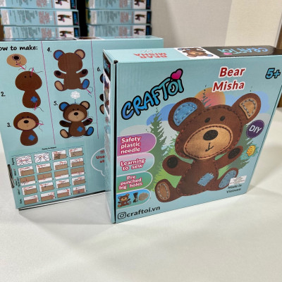 KIM NHỰA Bộ Thủ Công Trẻ Tự Làm Thú Bông 5+ BEAR MISHA Craftoi Felt Sewing toy prepunched holes plastic needle