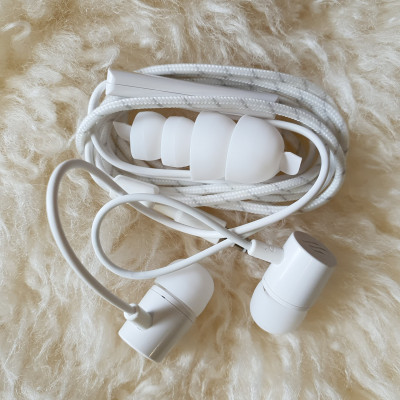 Tai Nghe Dành Cho Điện Thoại Vsmart Bee Lite / Joy 4 Tặng Kèm Núm Silicone Thay Thế - Âm Thanh Trung Thực - Công Suất Lớn - Hàng Chính Hãng