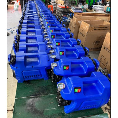 [Freeship]Máy xịt rửa xe motor đồng,công suất thực 2500W, áp lực 100 bar,12L/phút hiệu HTC2501