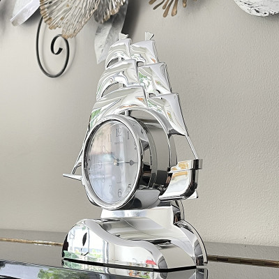 Đồng hồ Rhythm 4RP705WS19 Kt 23.3 x 25.9 x 6.6cm, 370g Vỏ nhựa. Dùng Pin.