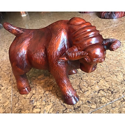 Tượng Con Trâu Cụng Gỗ Mỹ Nghệ Size Dài 38cm x cao 27cm x ngang 20cm Anh Chị Trưng trên phòng khách nhà, trên bàn trang trí ý nghĩa đẹp biểu tượng sức mạnh ạ
