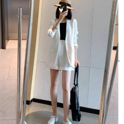 Set bộ gồm áo khoác vest kèm quần short lưng chun, chất linen bột premium, trẻ trung, năng động 2025