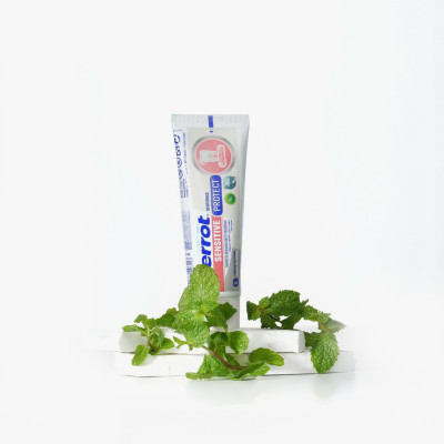 [ Mua 2 tặng 1 bàn chải ] Kem đánh răng giảm ê buốt Pierrot Sensitive bảo vệ men răng, ngừa sâu răng 75ML