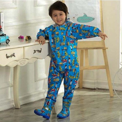 Bộ áo mưa cho  bé trai  và  bé gái từ  9 -  10 tuổi ,  kèm túi đựng xinh xắn , Áo mưa vải dù  chống thấm  , có túi đựng dễ thương , giao màu ngẫu nhiên