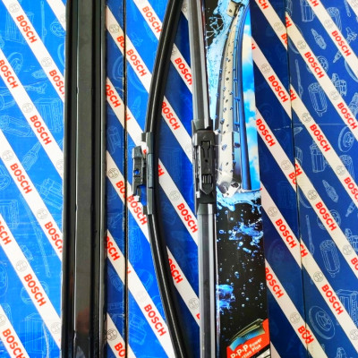 BỘ GẠT MƯA BOSCH AEROTWIN EURO SET LEXUS RX350 RX450H (2016-2021) ACURA MDX 3.7 (2011-2016) - 21X26 (7215)