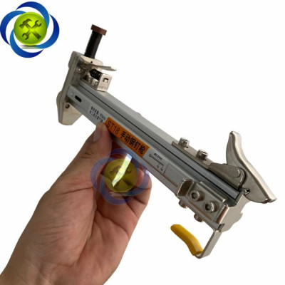 Dụng cụ đóng đinh ST18 kèm hộp đinh 400 cây