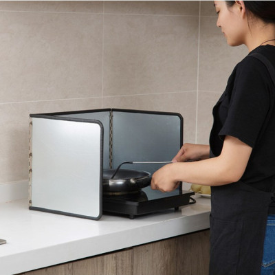 Tấm chắn bếp tiện lợi