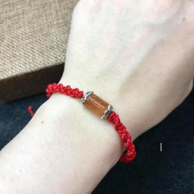 Vòng tay đá phong thủy- lu thống tóc vàng