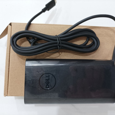 Sạc dành cho (AC Power Adapter For) Laptop Dell Precision 3540 3541 3550 90W USB Type C hàng nhập khẩu.