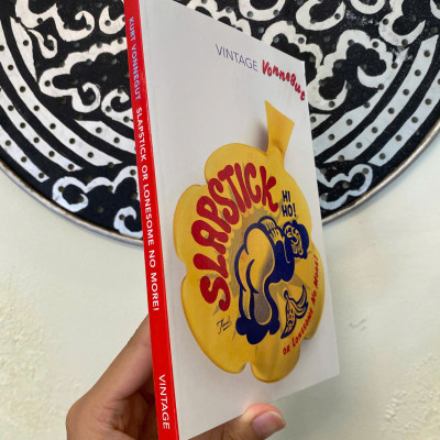 Sách - Slapstick or Lonesome No More! by Kurt Vonnegut Jr. | Classic Science Fiction English Novel