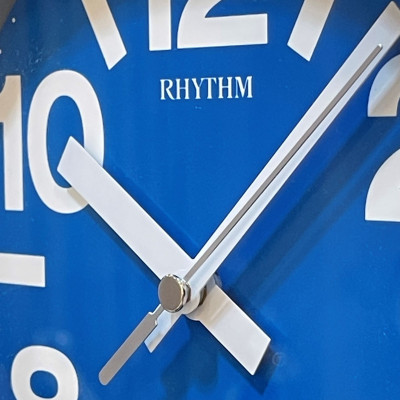 Đồng hồ Rhythm CMG890GR04- Kt 18.0 x 4.4cm, 240g. Vỏ nhựa. Dùng Pin.
