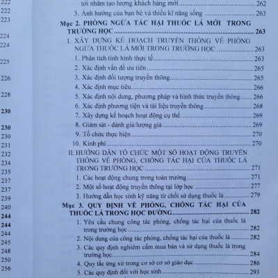 Sách Tài Liệu Tuyên Truyền Về Công Tác Giáo Dục An Toàn Giao Thông, Phòng Chống Tệ Nạn MaTúy Và Bạo Lực Học Đường Trong Nhà Trường - V2527T