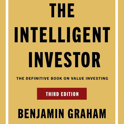 Sách ngoại văn: The Intelligent Investor - The Definitive Book on Value Investing