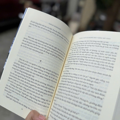 Sách - Thành phố và những bức tường bất định (Haruki Murakami) (Nhã Nam HCM)