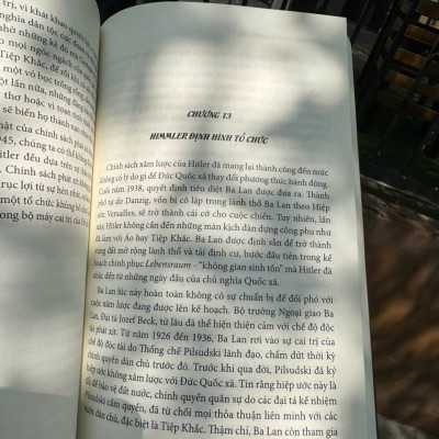 GESTAPO - LỊCH SỬ KINH HOÀNG - Jacques Delarue - Mai Yên Thi dịch - Sách miền Trung
