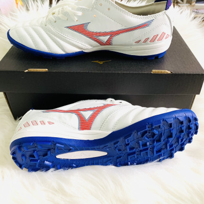 Giày đá bóng MORELIA NEO III LAC VIET Phiên Bản Limited Với Họa Tiết Chim Lạc Đậm Tinh Thần Việt Nam