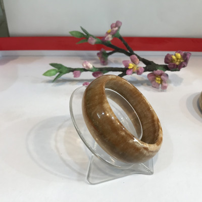 Vòng tay cẩm thạch nam bản to, bản hẹ, bản dày hay bản cao 3cm đá tự nhiên của VN