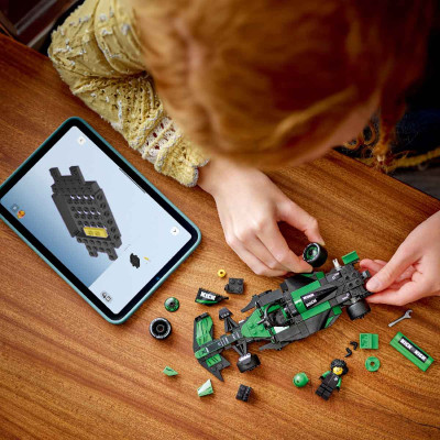 LEGO SPEED CHAMPIONS 77247 Đồ Chơi Lắp Ráp Xe Đua Kick Sauber F1 Team C44 (259 chi tiết)