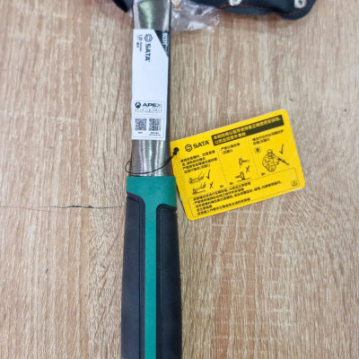 Rìu thép 1,25 pound dài 330mm mạ Chrome SATA 92371