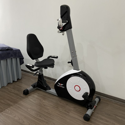 Xe đạp tập có tựa lưng K8602R
