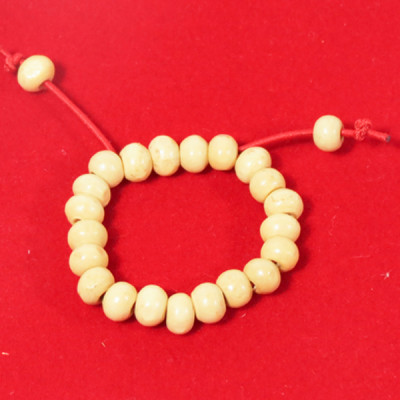 Vòng Dâu Tằm Cho Bé Mới Sinh Tặng Kèm Hộp Đỏ 