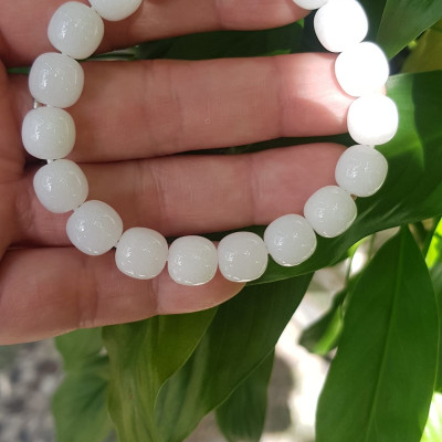 Vòng Tay Nữ Đá Ngọc Hoà Điền TRẮNG bầu Tự Nhiên Size 9li5 đẹp Màu Trắng sáng Nữ mệnh Kim Thủy Mang năng lượng tích cực may mắn tài lộc tốt công việc đeo đẹp xinh tay ạ