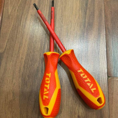 TUA VÍT DẸP CÁCH ĐIỆN 1000V TOTAL THTIS4100, THTIS5125, THTIS6150 - HÀNG CHÍNH HÃNG