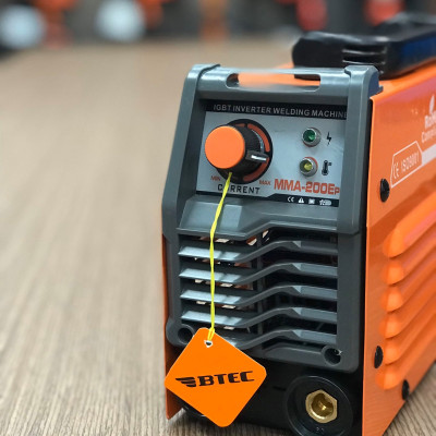 MÁY HÀN QUE ĐIỆN TỬ BTEC MMA 200E PRO (1.6-4LY)- HÀNG CHÍNH HÃNG