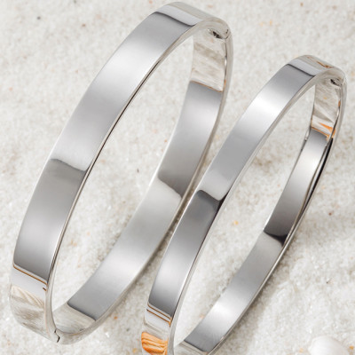 Vòng tay cặp Hàn Quốc VTC13 (Màu bạc)