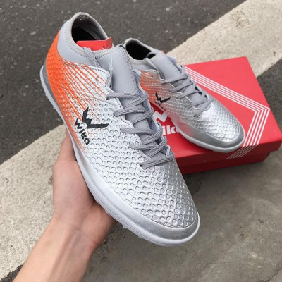 Giày bóng đá phủi WWWWika Flash đế TF bạc Hott 2022-2023