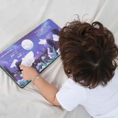 Touch And Feel - Sách Sờ Chạm Khám Phá - Thế Giới Động Vật - Bốn Mùa Tươi Đẹp