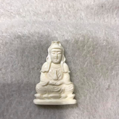 MẶT DÂY CHUYỀN PHẬT BÀ MÀU TRẮNG SIZE 34MMX22MM