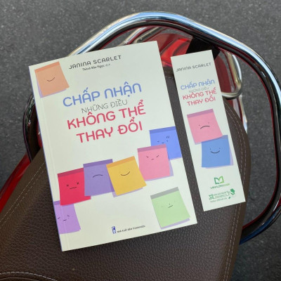 Chấp Nhận Những Điều Không Thể Thay Đổi - Bản Quyền