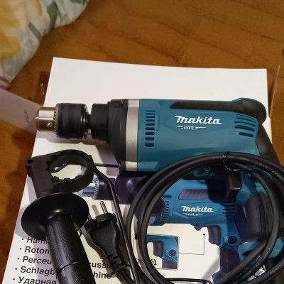 MÁY KHOAN BÚA 16MM 710W MAKITA M8100B - HÀNG CHÍNH HÃNG