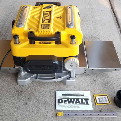 BÀN HỔ TRỢ DÙNG CHO MÁY BÀO GỖ DEWALT DW735 DW7351 - HÀNG CHÍNH HÃNG