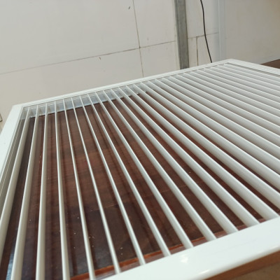 Cửa gió nhôm 450x450 nan bầu dục, miệng gió điều hòa âm trần nhôm