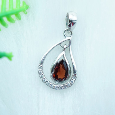Mặt dây chuyền bạc 925 đính đá Garnet ngọc hồng lựu tự nhiên kiểu sương mai MDG7