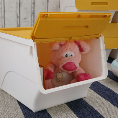 Thùng lưu trữ đa năng 34 lít OTELLO chất liệu nhựa PP trắng, nắp vàng, kích thước 45x38x31cm (DxRxC) | Index Living Mall | Nhập khẩu Thái Lan