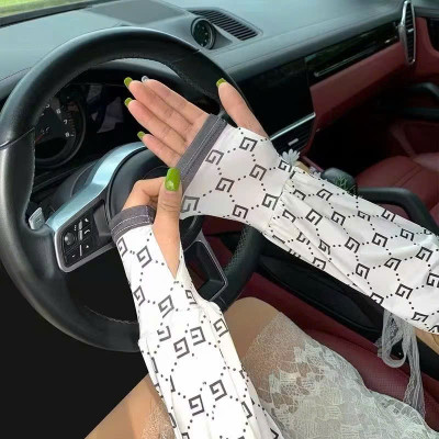 Găng Tay Chống Nắng Nữ Hở Ngón Lụa Lạnh – Chống Tia UV, Mát Lạnh, Phong Cách Hàn Quốc - HÀNG CHÍNH HÃNG MINIIN