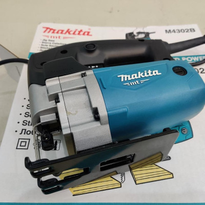 MÁY CƯA LỌNG  450W 26MM MAKITA M4302B - HÀNG CHÍNH HÃNG