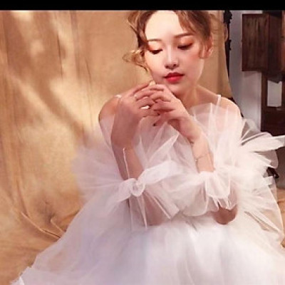 Găng tay nữ vải voan xếp ly phồng dễ thương mẫu mới t10-2023 -Trắng kem