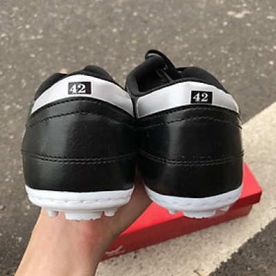 Giày bóng đá chính hãng Wika 3 sọc đen 2022