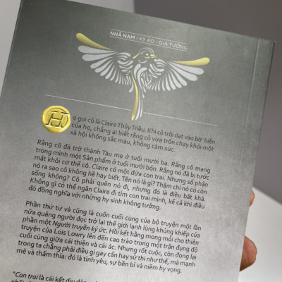 CON TRAI (PHẦN THỨ TƯ CỦA NGƯỜI TRUYỀN KÝ ỨC) – Lois Lowry – Mèo Xanh Biển dịch – Nhã Nam 