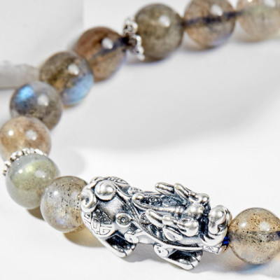 Vòng Tay Phong Thủy Nữ Đá Labradorite Phối Charm Tỳ Hưu Bạc (6mm) Nhiều Mệnh Ngọc Quý Gemstones