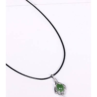 Mặt dây chuyền hoa văn đá ngọc bích mệnh hỏa, mộc - Ngọc Quý Gemstones