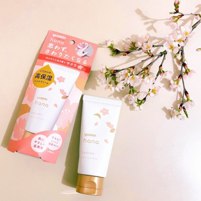 Kem Dưỡng Da Tay Hương Hoa Anh Đào Yuskin Hana Sakura (Tuýp 50 G)