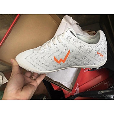 Giày bóng đá phủi hiệu Wk Hunter II