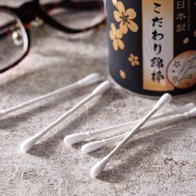 Hộp 180 tăm bông ngoáy tai kháng khuẩn Sanyo Nhật Bản, chất liệu đầu bông được làm bằng 100% cotton cao cấp mềm mại, không gây đau rát khi sử dụng